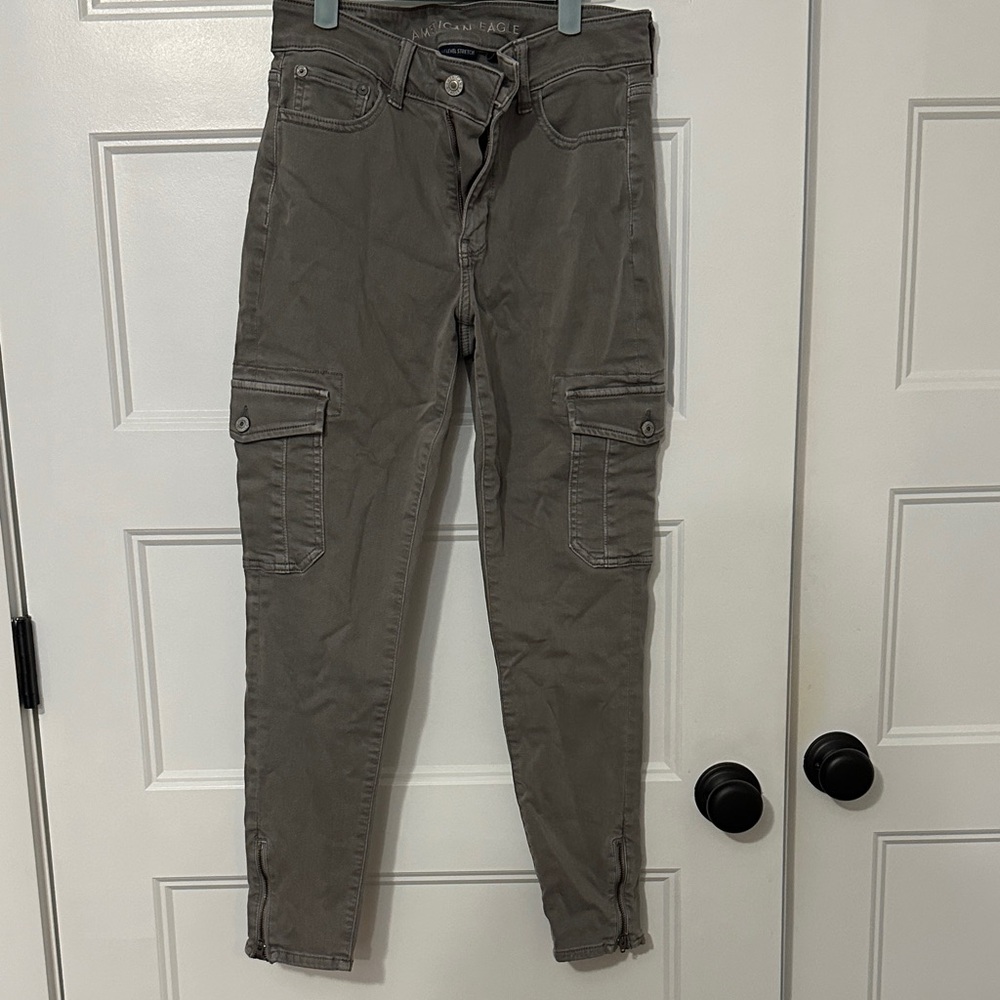 American Eagle Outfitters Gray Cargo Pants